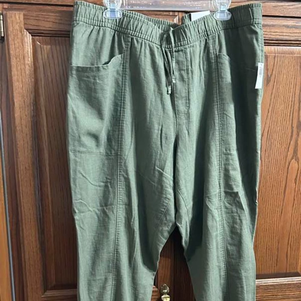 NWT Old Navy Pants